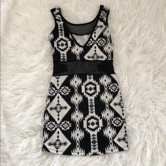 Black and white dress - Picture 2 of 2